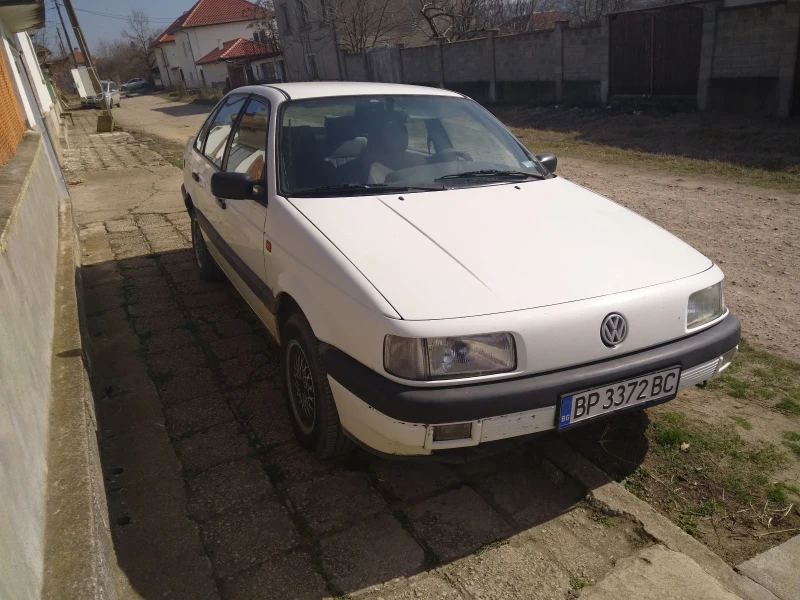 VW Passat, снимка 2 - Автомобили и джипове - 49429511