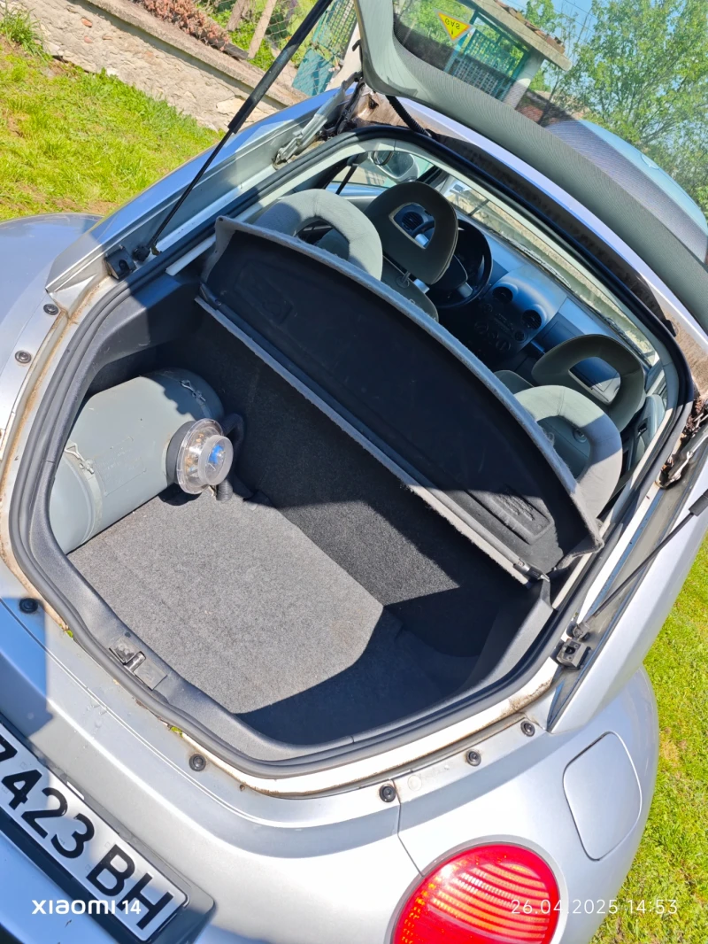 VW Beetle 1.6i, снимка 7 - Автомобили и джипове - 51774093