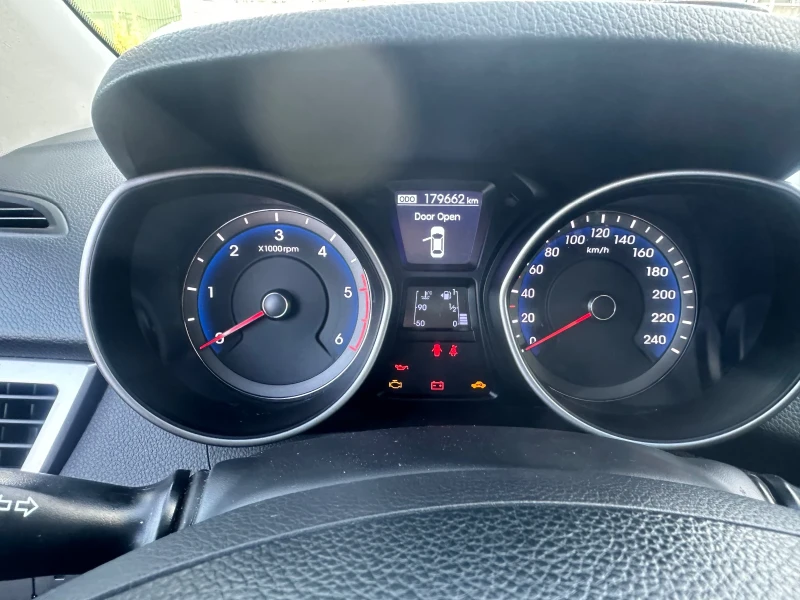 Hyundai I30 FASELIFT внос Германия сервизна книжка, снимка 9 - Автомобили и джипове - 52245644