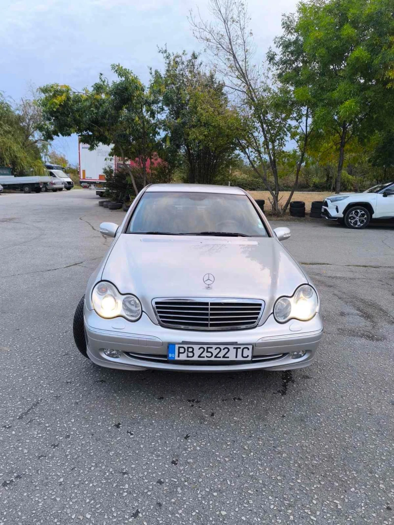 Mercedes-Benz C 180 Kompressor Avantgarde, снимка 2 - Автомобили и джипове - 52362136