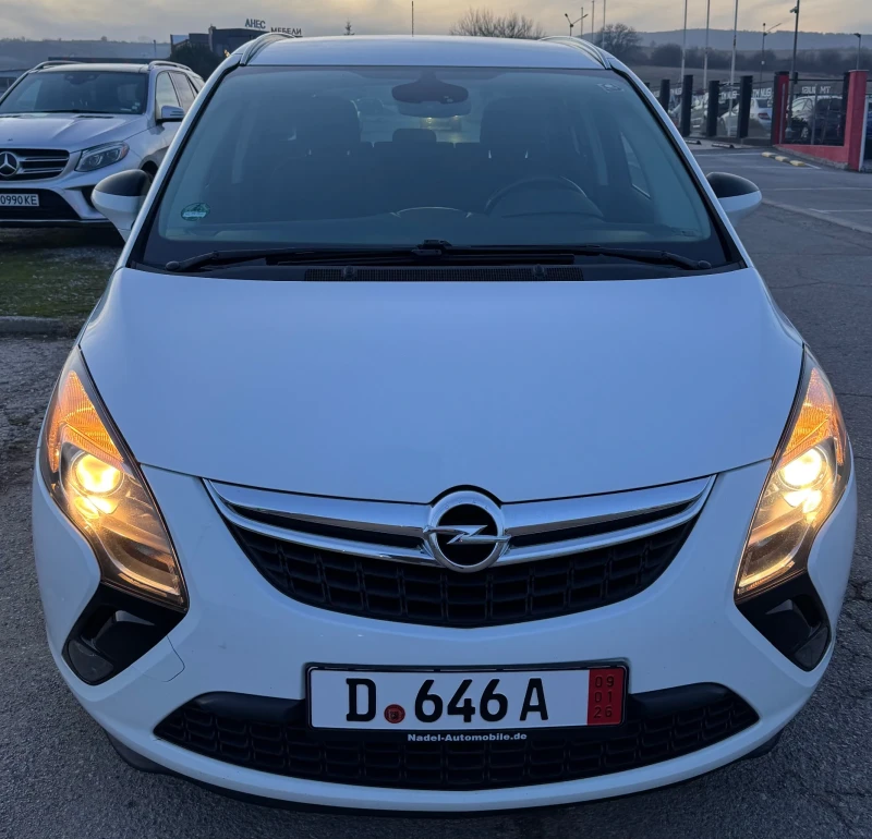 Opel Zafira 1.6CDTI, снимка 2 - Автомобили и джипове - 52967843