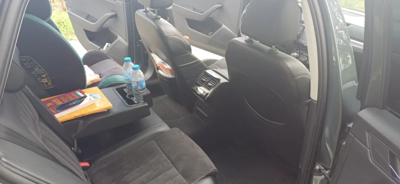 Skoda Superb 2.0 TDI, снимка 12 - Автомобили и джипове - 53489197