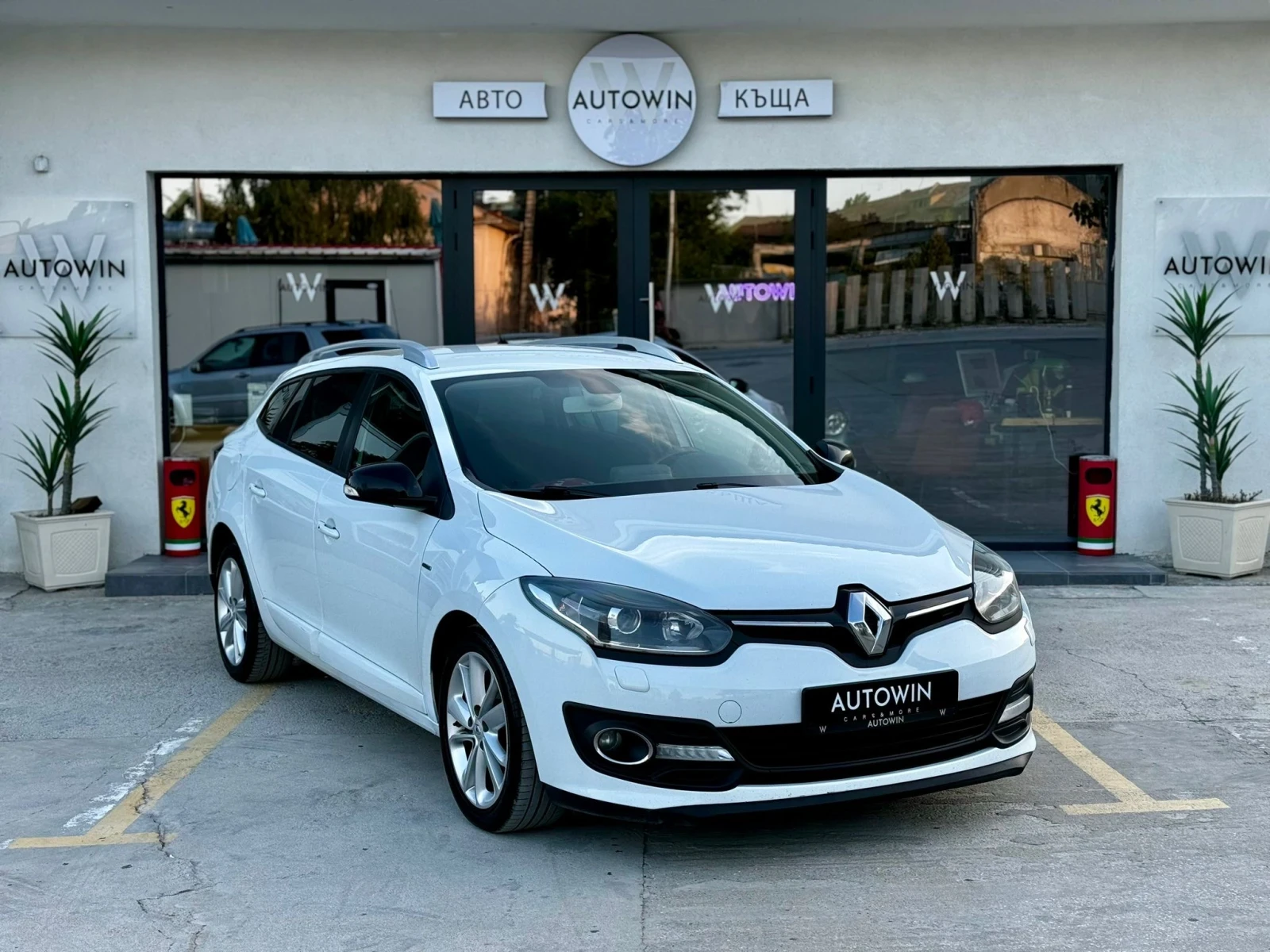 Renault Megane 1.5 dCi SportTourer AUTOMATIC - изображение 2