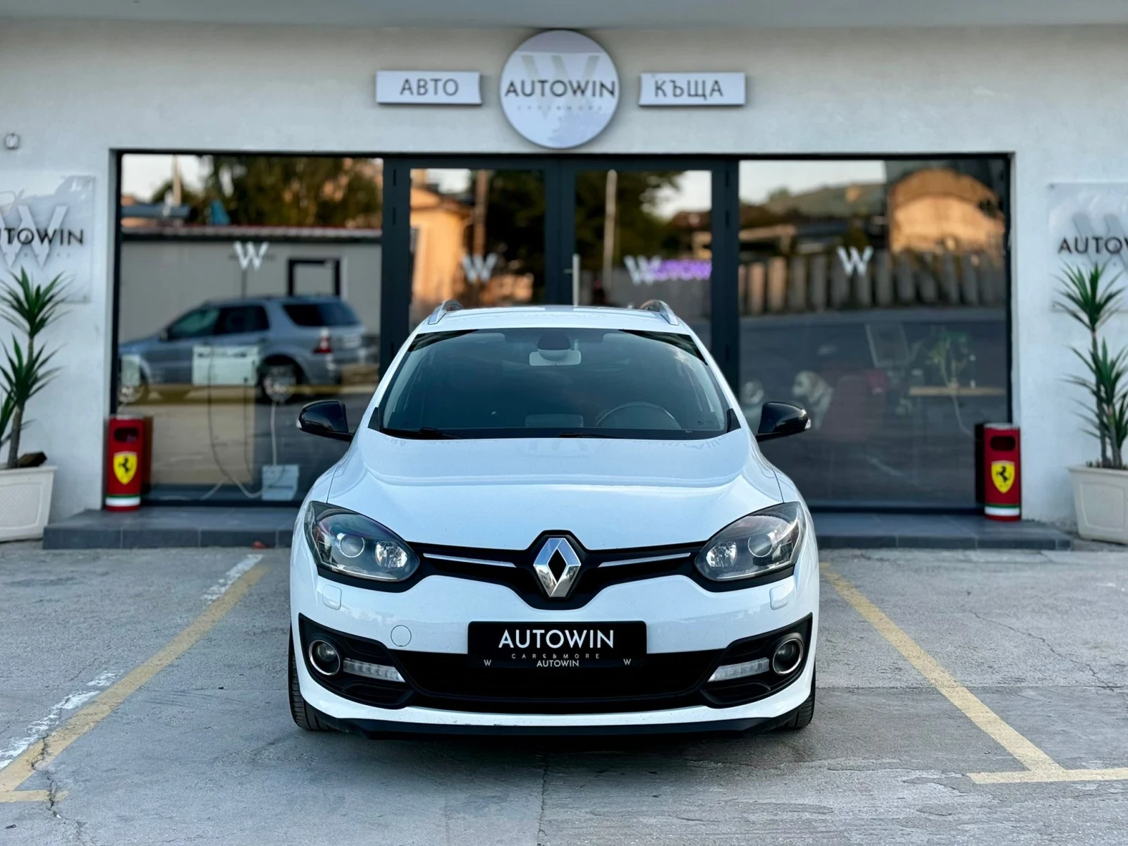 Renault Megane 1.5 dCi SportTourer AUTOMATIC - изображение 3