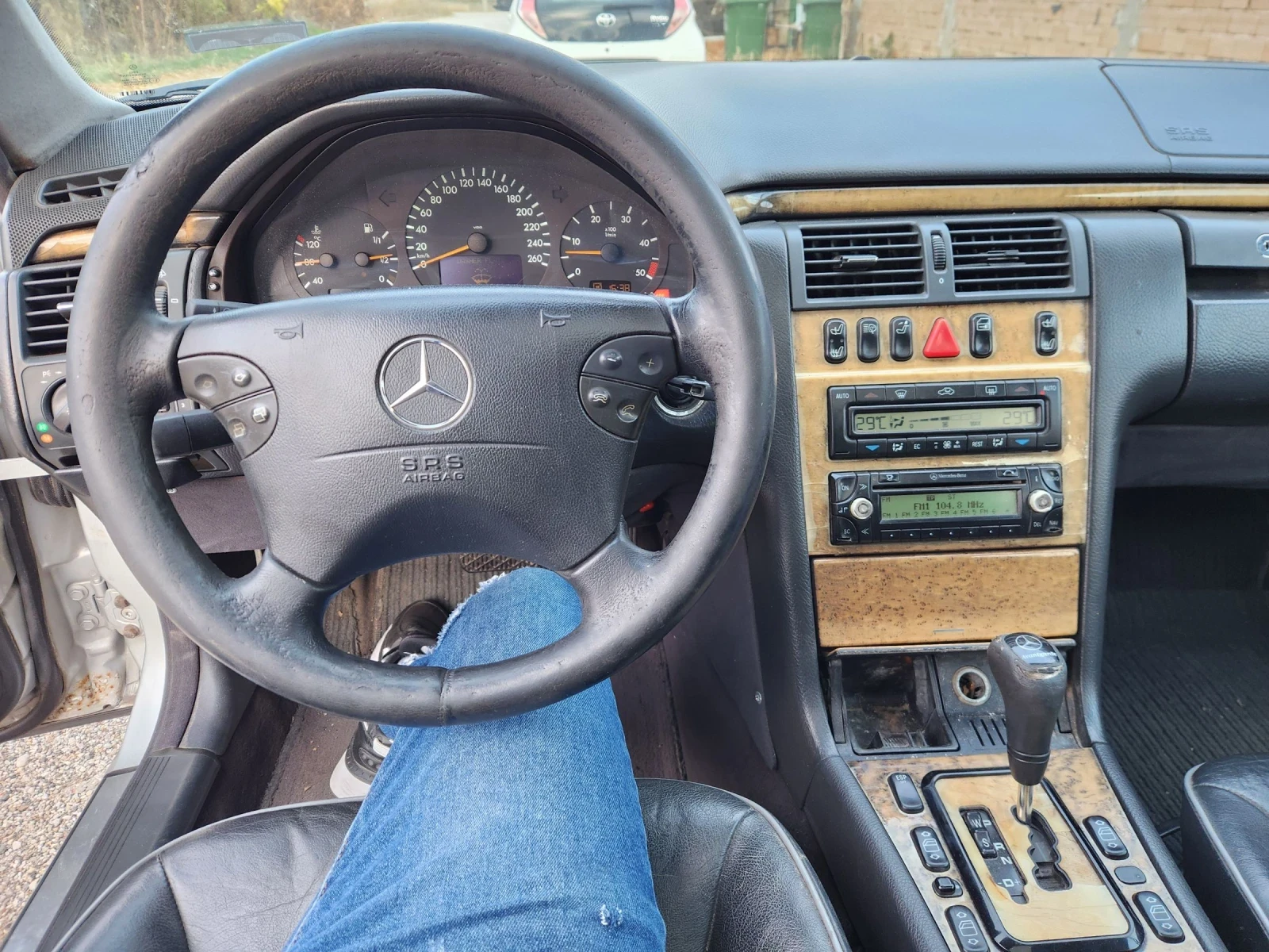 Mercedes-Benz E 270 Facelift Avangarde | Mobile.bg   12