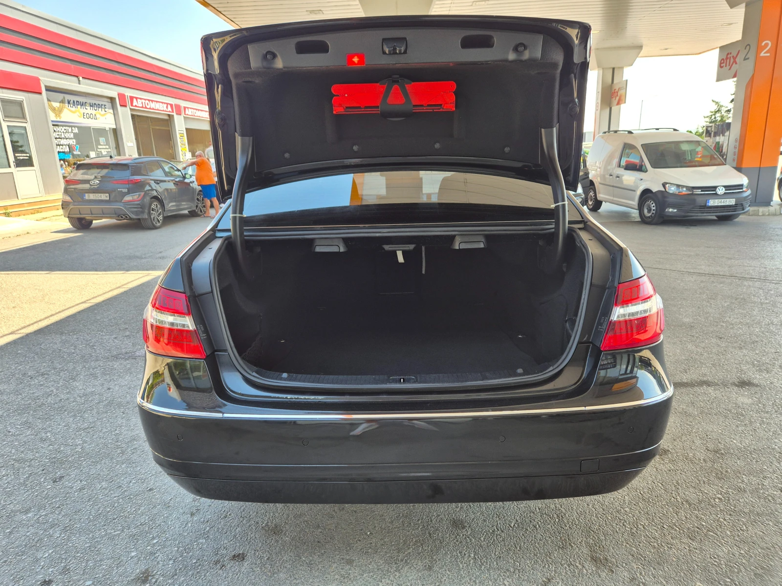 Mercedes-Benz E 220 E200 CDI AVANTGARDE AMG BLUE EFFlClENCY - изображение 7