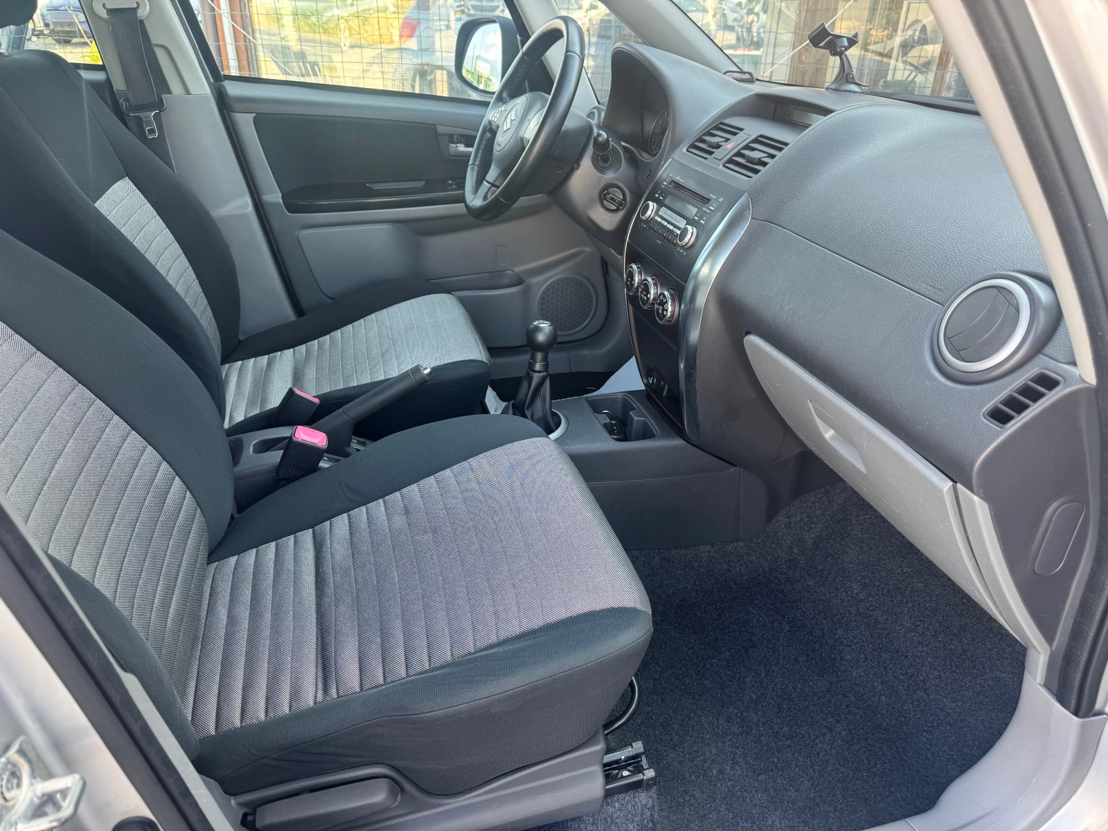 Suzuki SX4 1.6i-4x4 - изображение 10