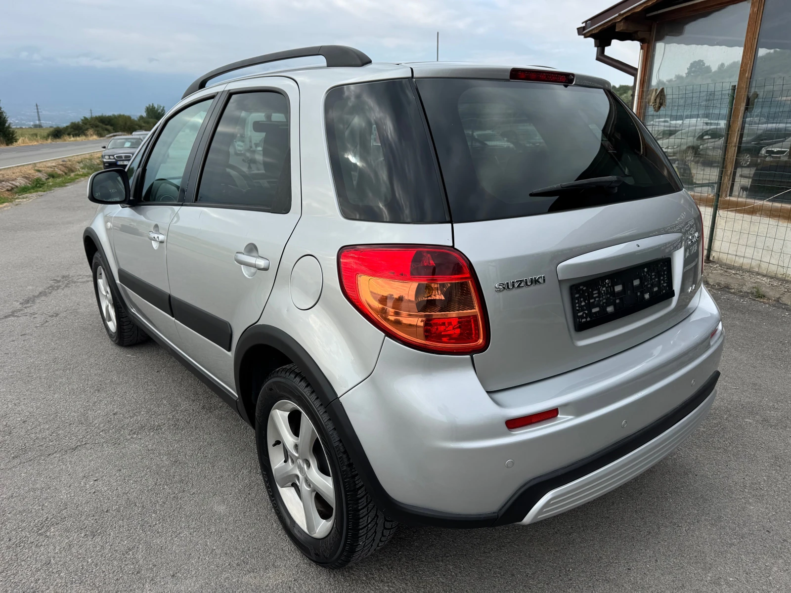 Suzuki SX4 1.6i-4x4 - изображение 4