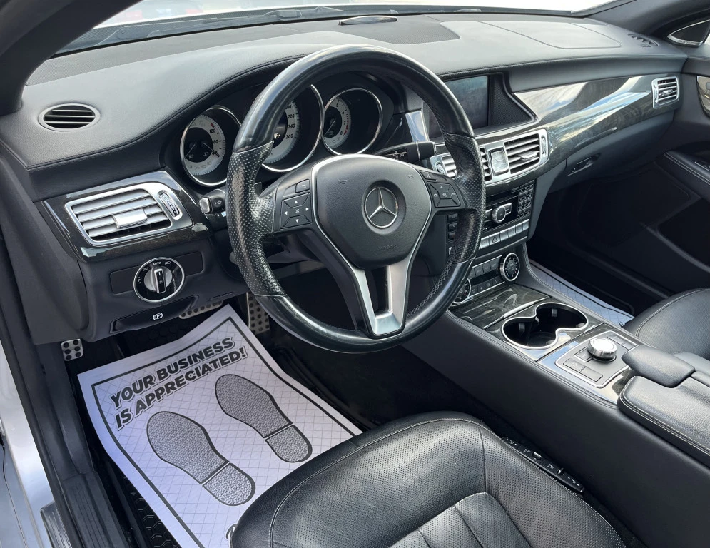 Mercedes-Benz CLS 550 4MATIC* Авто-Кредит(ЦЕНА ДО БЪЛГАРИЯ) - изображение 8