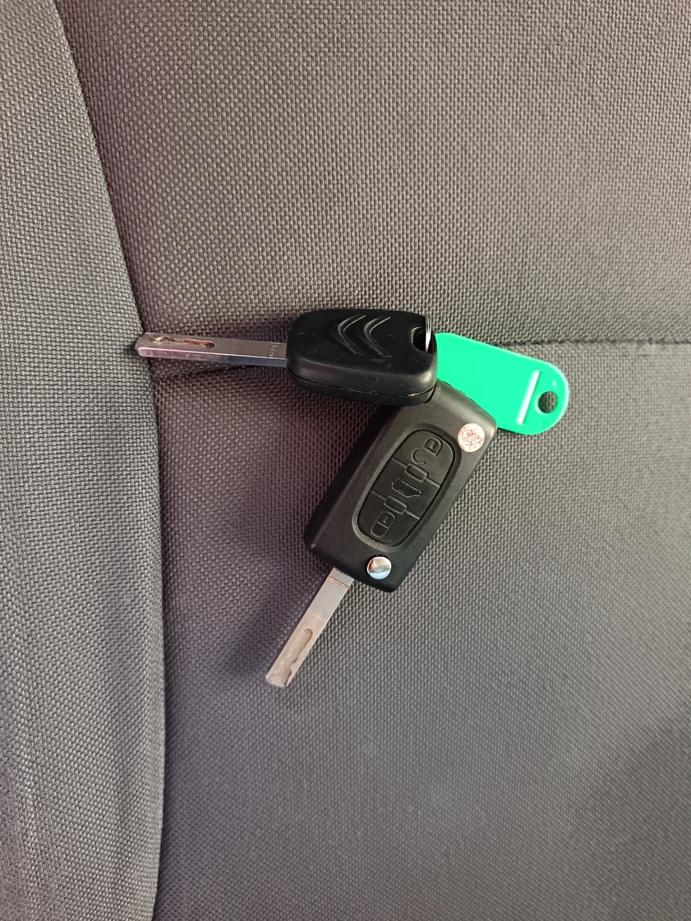 Citroen Berlingo 1.6HDI Климатик - изображение 9