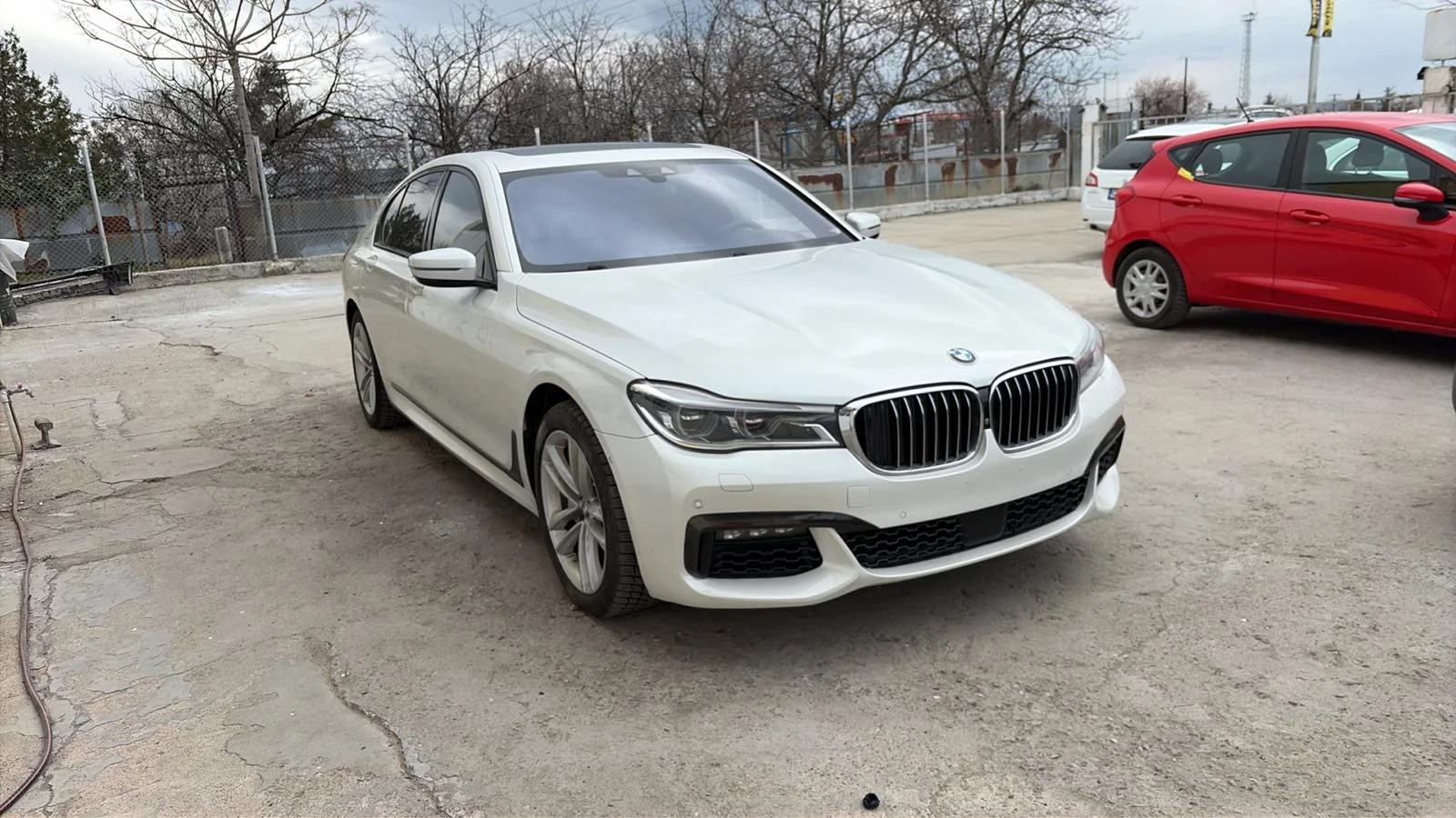 BMW 750 G11 benzin 4.4 M paket V8 Performans