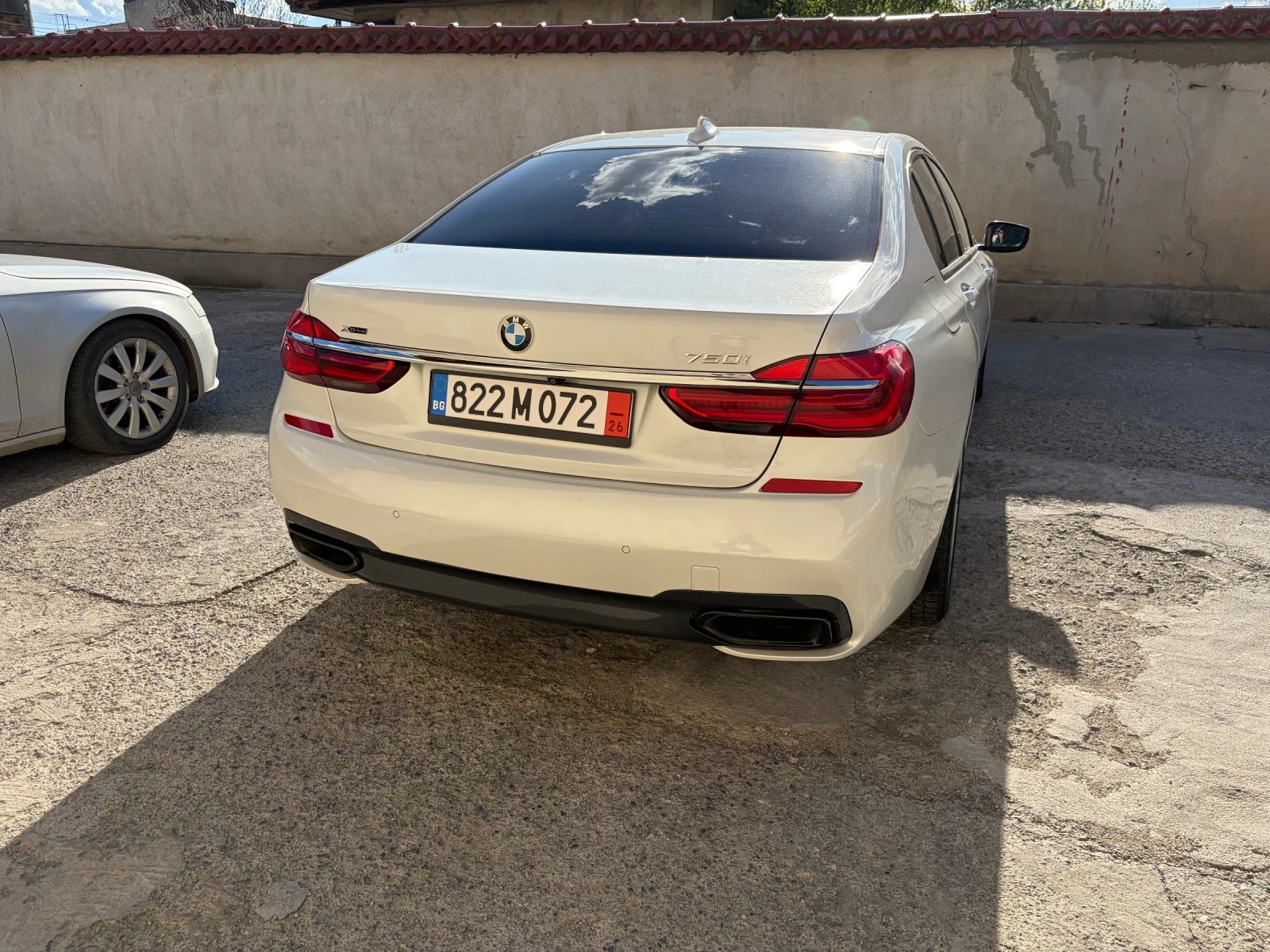 BMW 750 XDRIVE /G11 M Paket, снимка 3 - Автомобили и джипове - 53966196