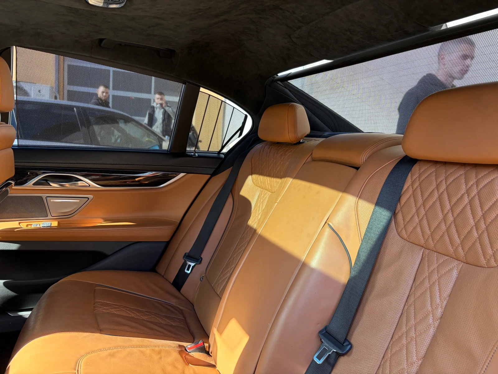 BMW 750 XDRIVE /G11 M Paket, снимка 8 - Автомобили и джипове - 53966196