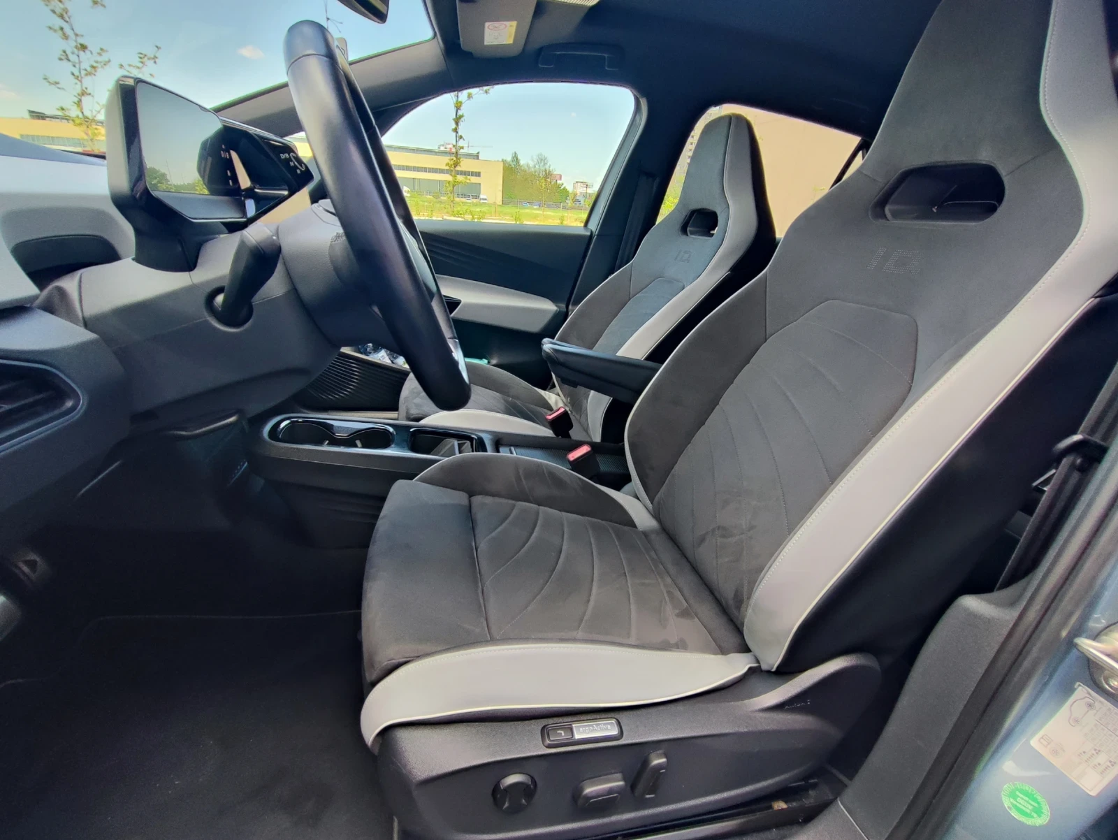 VW ID.3 PRO MAX SPORT/IQ LIGHT/MASSAGE/PANO/HEAD UP/FULL, снимка 15 - Автомобили и джипове - 53966898