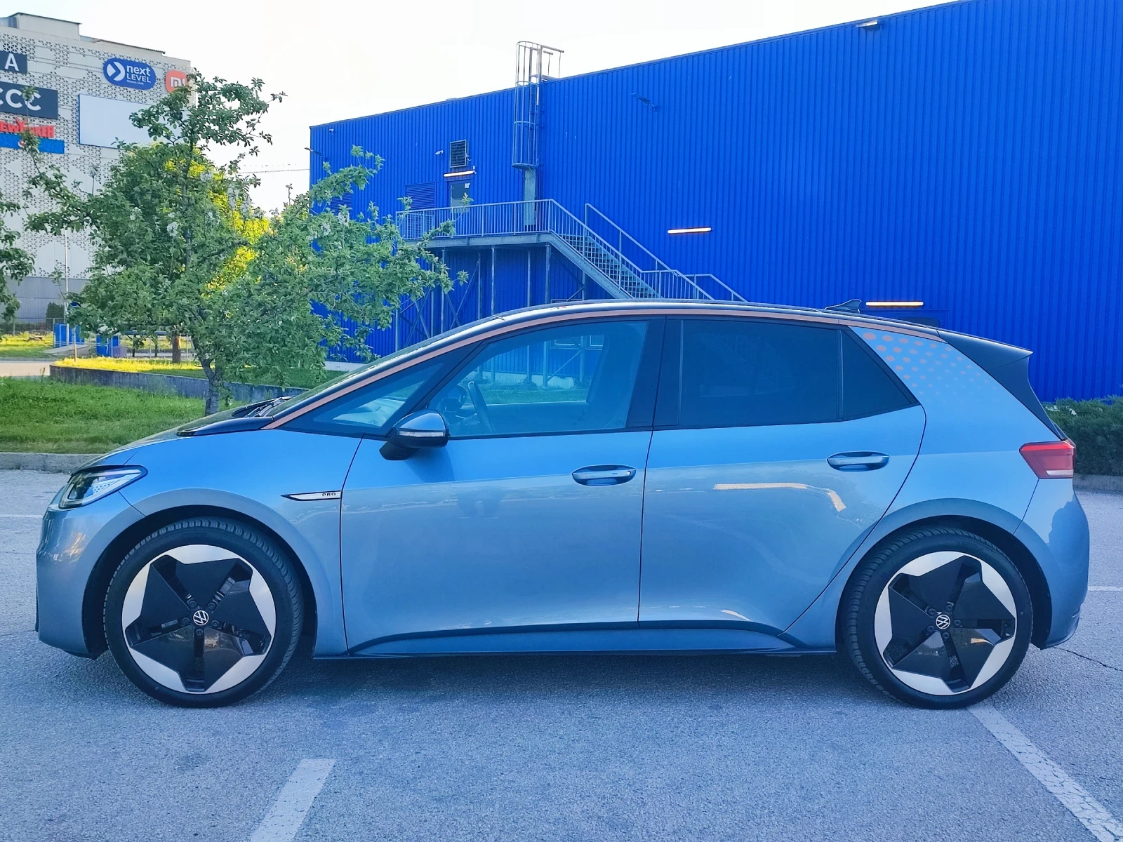 VW ID.3 PRO MAX SPORT/IQ LIGHT/MASSAGE/PANO/HEAD UP/FULL, снимка 5 - Автомобили и джипове - 53966898