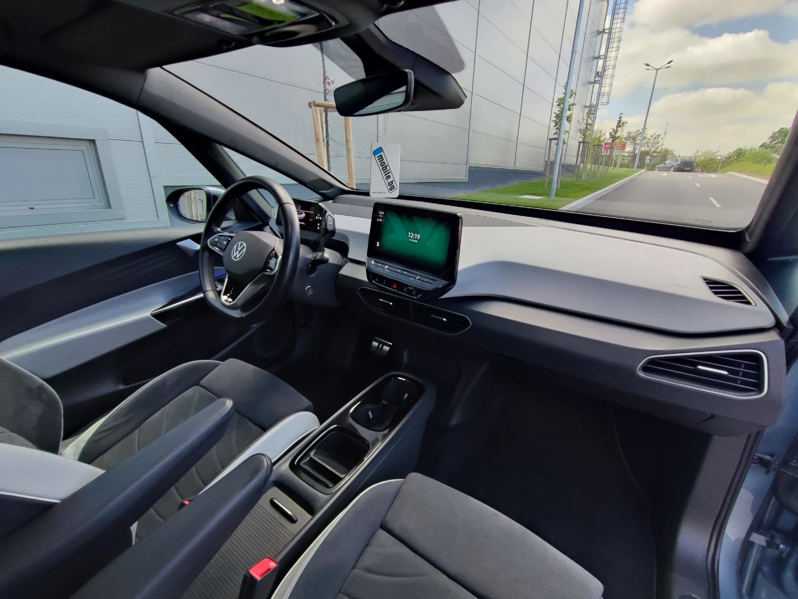 VW ID.3 PRO MAX SPORT/IQ LIGHT/MASSAGE/PANO/HEAD UP/FULL, снимка 11 - Автомобили и джипове - 53966898