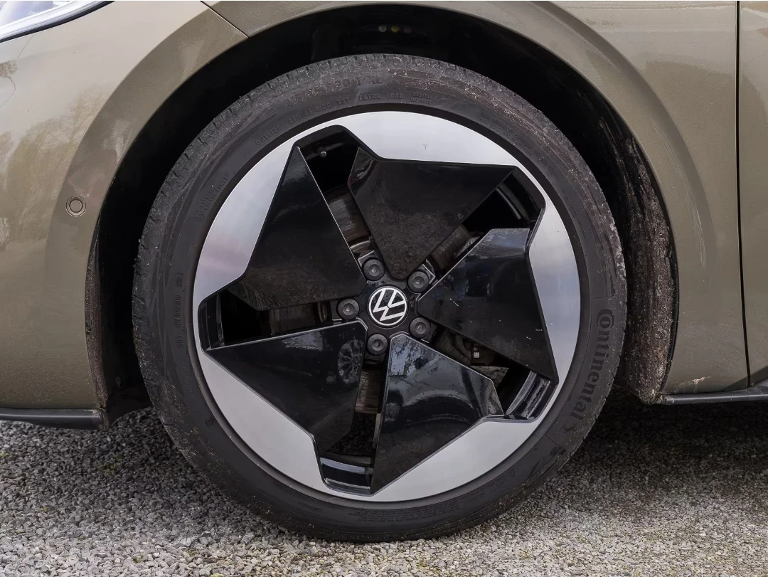 VW ID.3 PRO MAX SPORT/ IQ LIGHT/ MEMORY/ PANORAMA, снимка 4 - Автомобили и джипове - 53966898