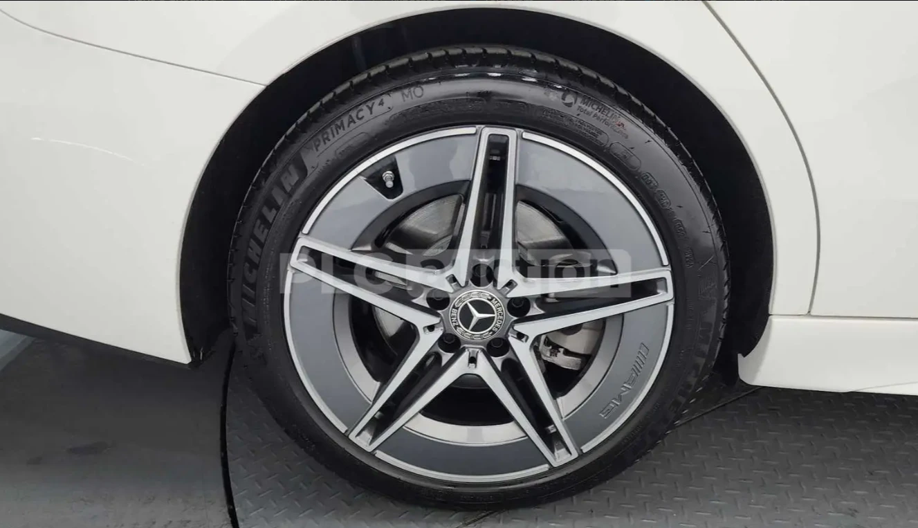 Mercedes-Benz C 200 AMG LINE* ПОДГРЕВИ* ОБДУХВАНЕ, снимка 16 - Автомобили и джипове - 54179142