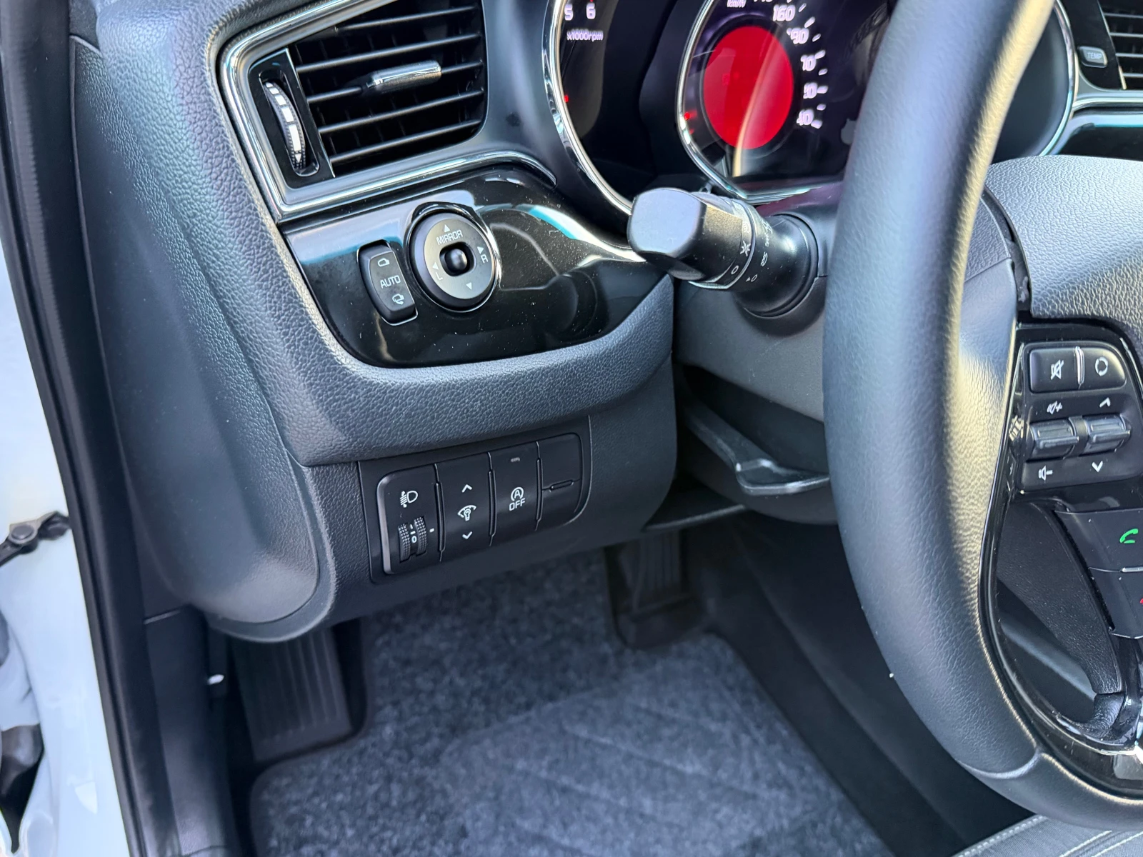 Kia Ceed 1.6CRDI* FACE* FULL* EVRO6 | Mobile.bg � ����������� 9