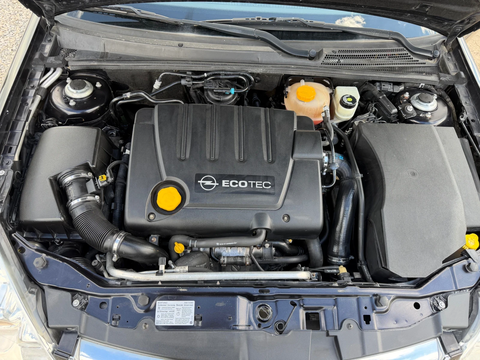 Opel Vectra 1.9D-101PS, снимка 14 - Автомобили и джипове - 54383794