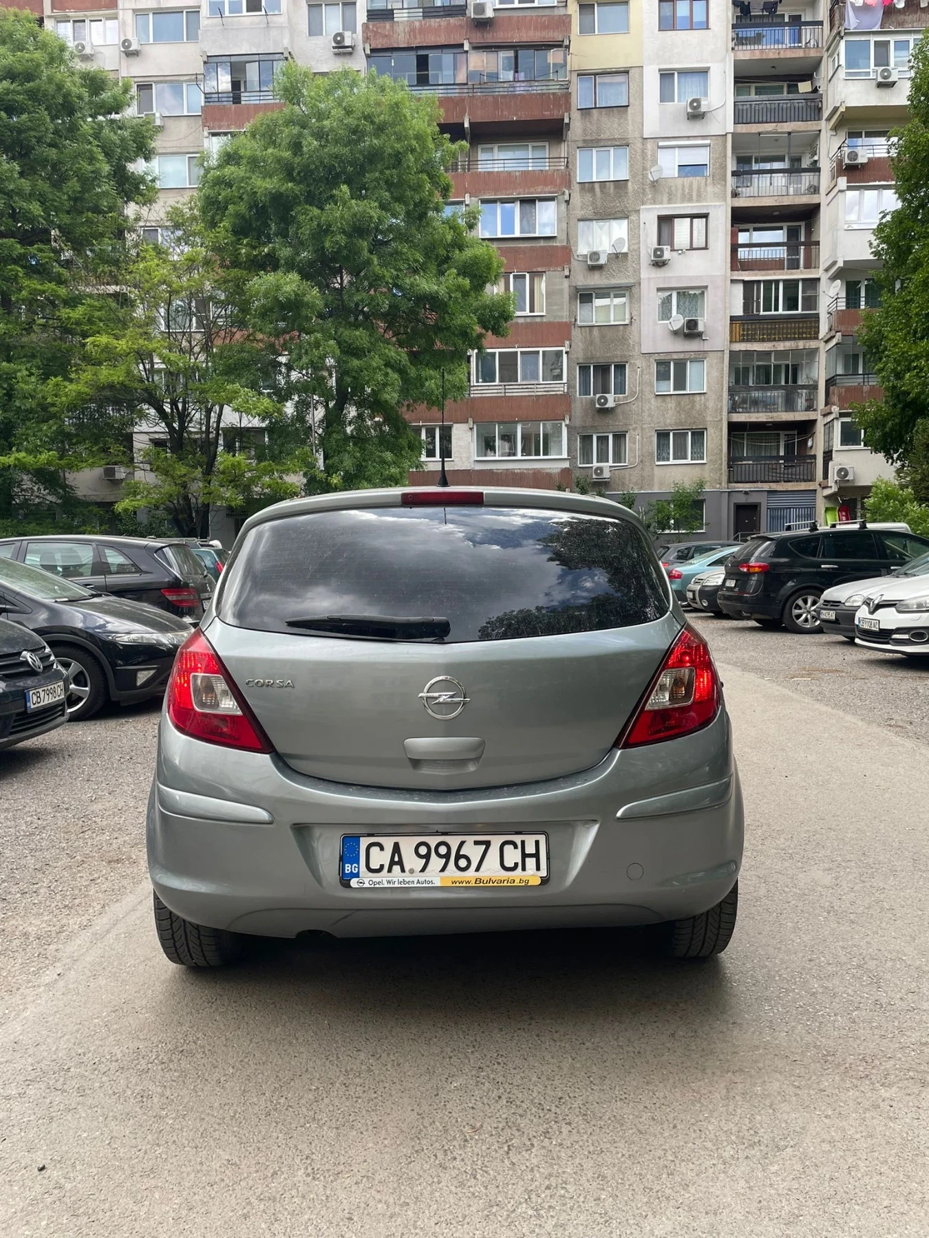 Opel Corsa 1.2 Бензин Автоматик, снимка 2 - Автомобили и джипове - 54646485