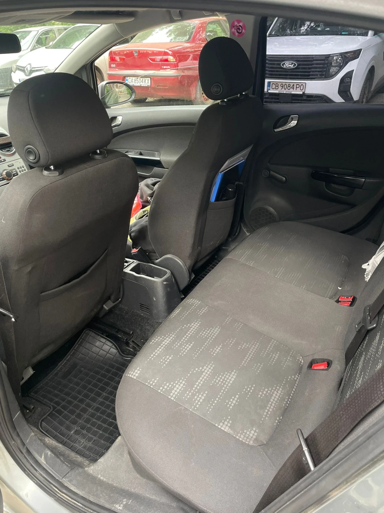 Opel Corsa 1.2 Бензин Автоматик, снимка 7 - Автомобили и джипове - 54646485