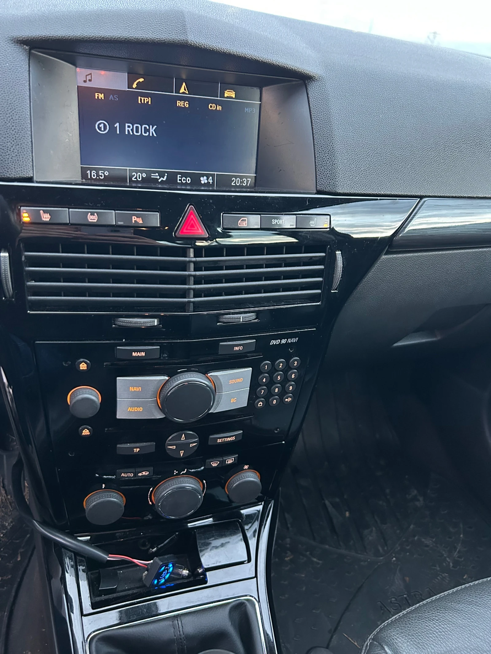 Opel Astra 2.0 турбо, снимка 6 - Автомобили и джипове - 54646591