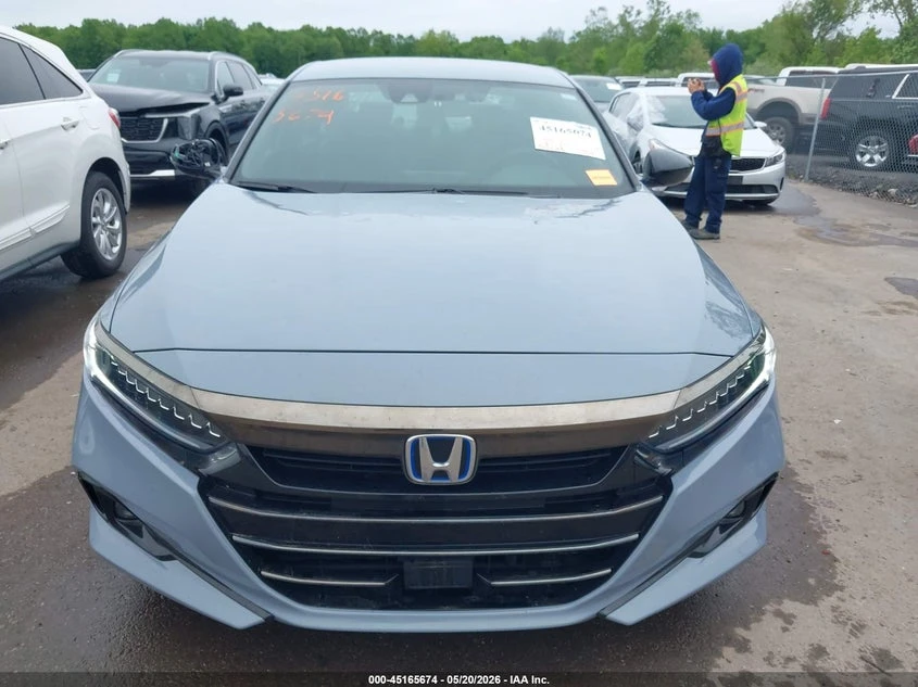 Honda Accord 2.0l Hybrid Sport, снимка 12 - Автомобили и джипове - 54711445