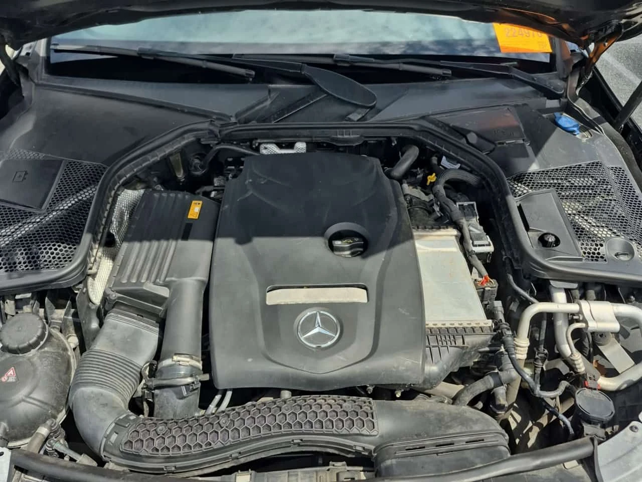 Mercedes-Benz C 300 * АВТОКРЕДИТ БЕЗ ПЪРВОНАЧАЛНА ВНОСКА* , снимка 16 - Автомобили и джипове - 54779784