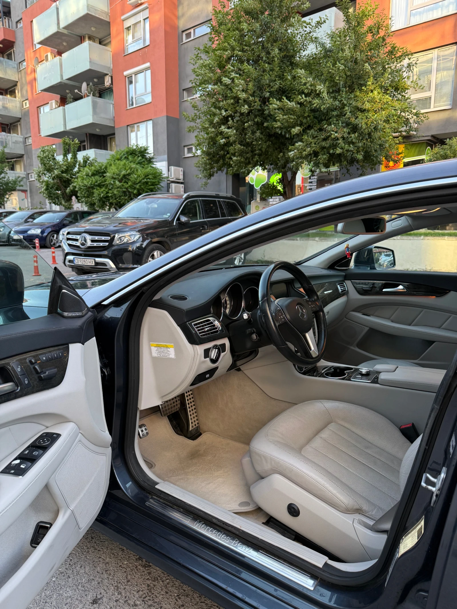 Mercedes-Benz CLS 500 550, снимка 7 - Автомобили и джипове - 54838821