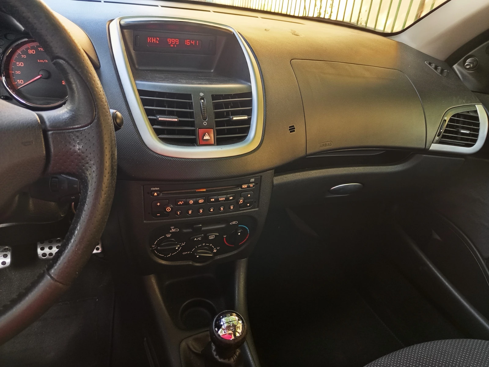 Peugeot 206 Peugeot 206 Plus.1.1, снимка 12 - Автомобили и джипове - 54984545