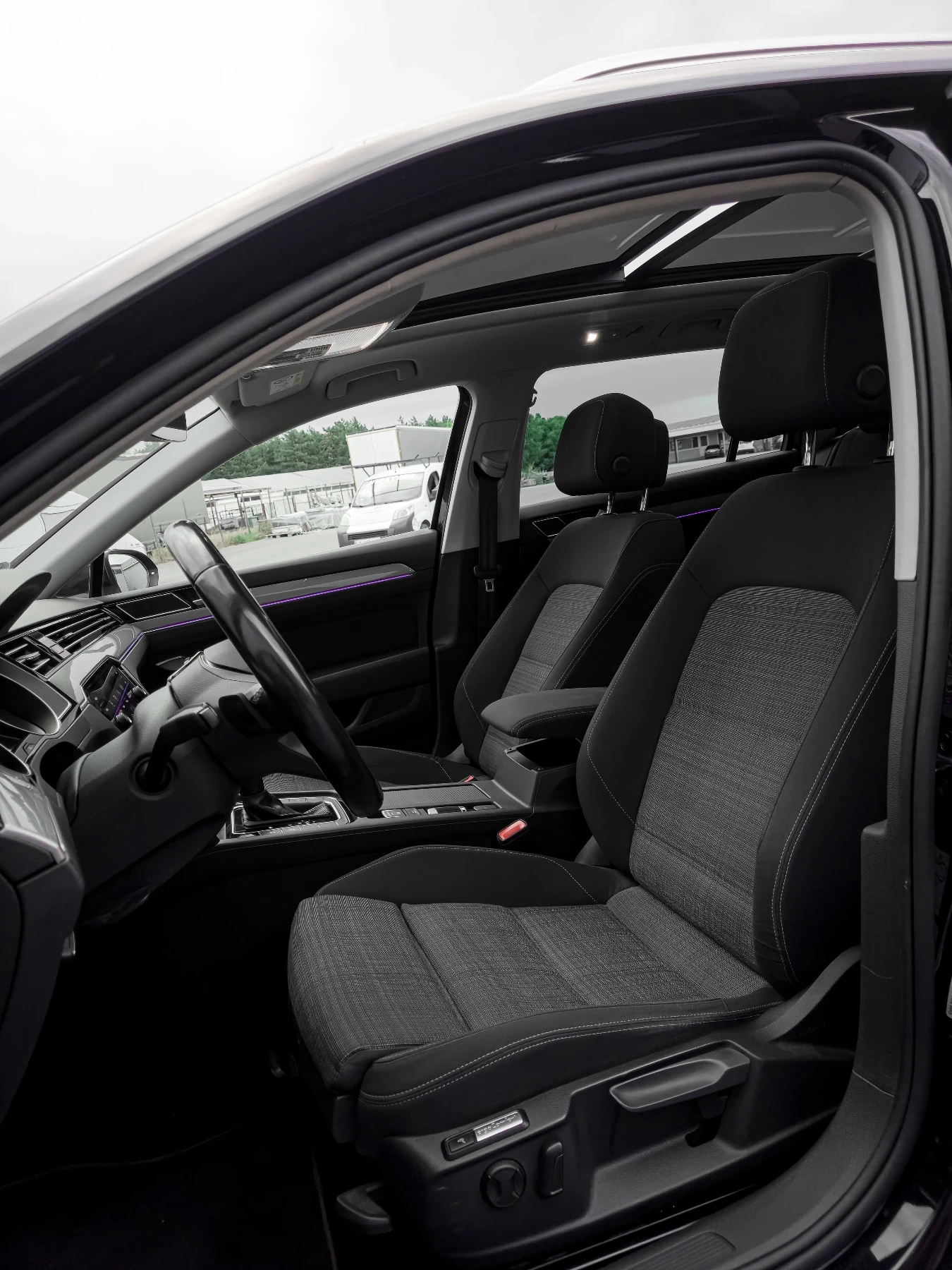 VW Passat R-line, снимка 7 - Автомобили и джипове - 55070957