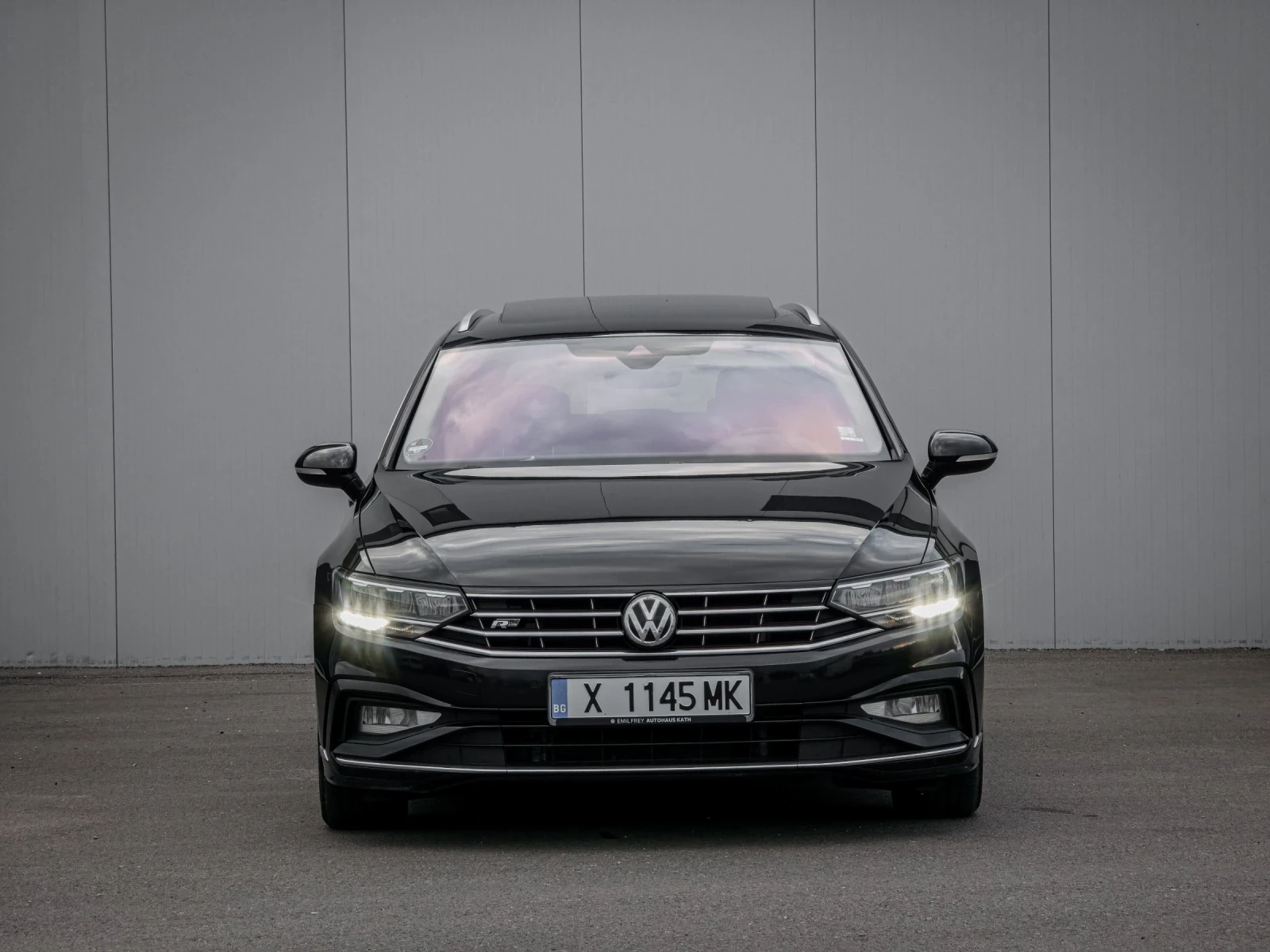 VW Passat R-line, снимка 2 - Автомобили и джипове - 55070957