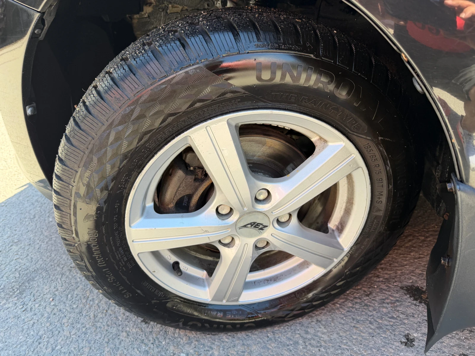 Toyota Auris, снимка 15 - Автомобили и джипове - 55140385