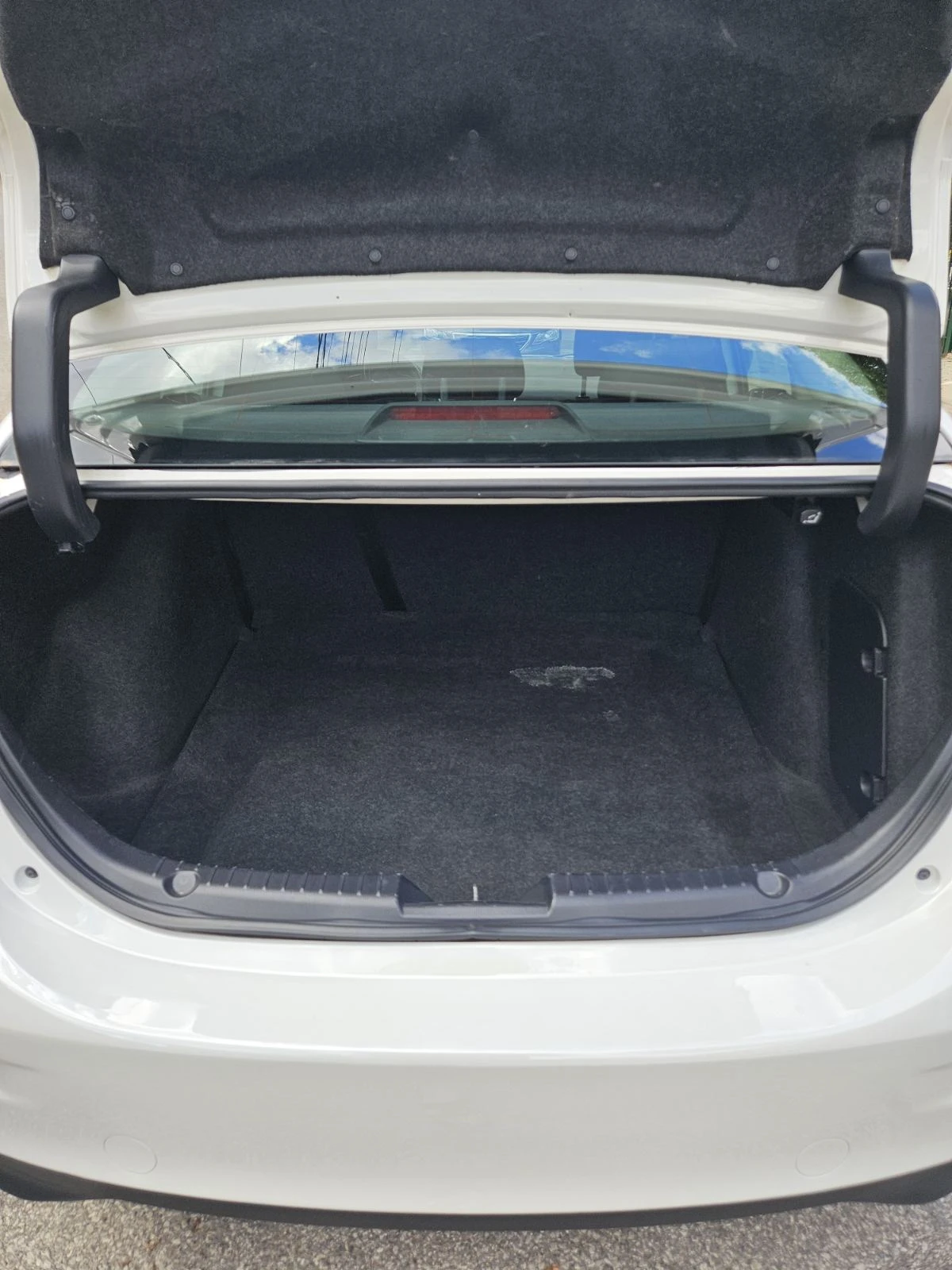 Mazda 3, снимка 7 - Автомобили и джипове - 55148227
