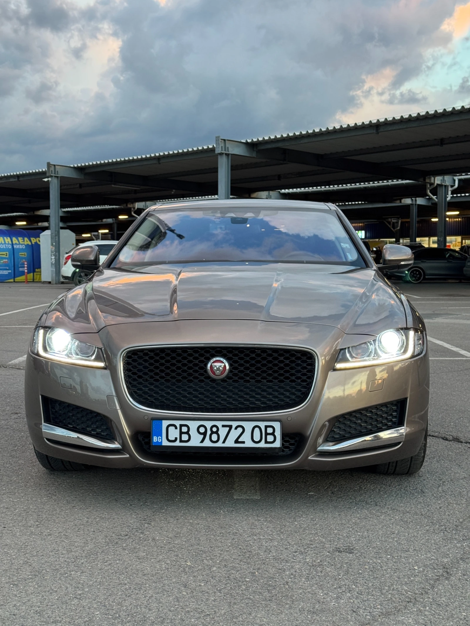 Jaguar Xf 2.0d RWD x260