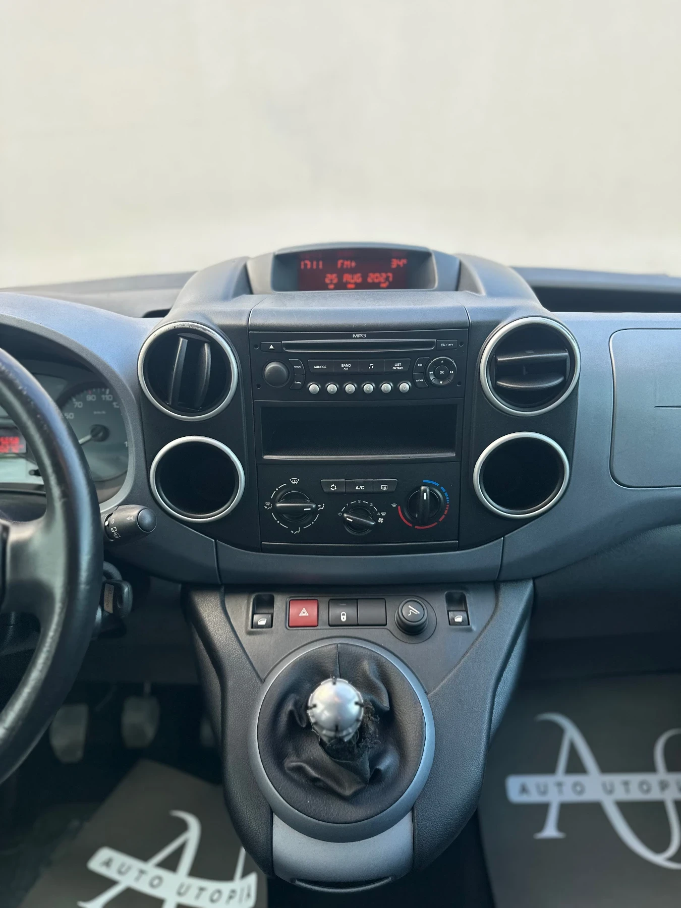 Citroen Berlingo MULTISPACE / 90 коня , снимка 11 - Автомобили и джипове - 55804554