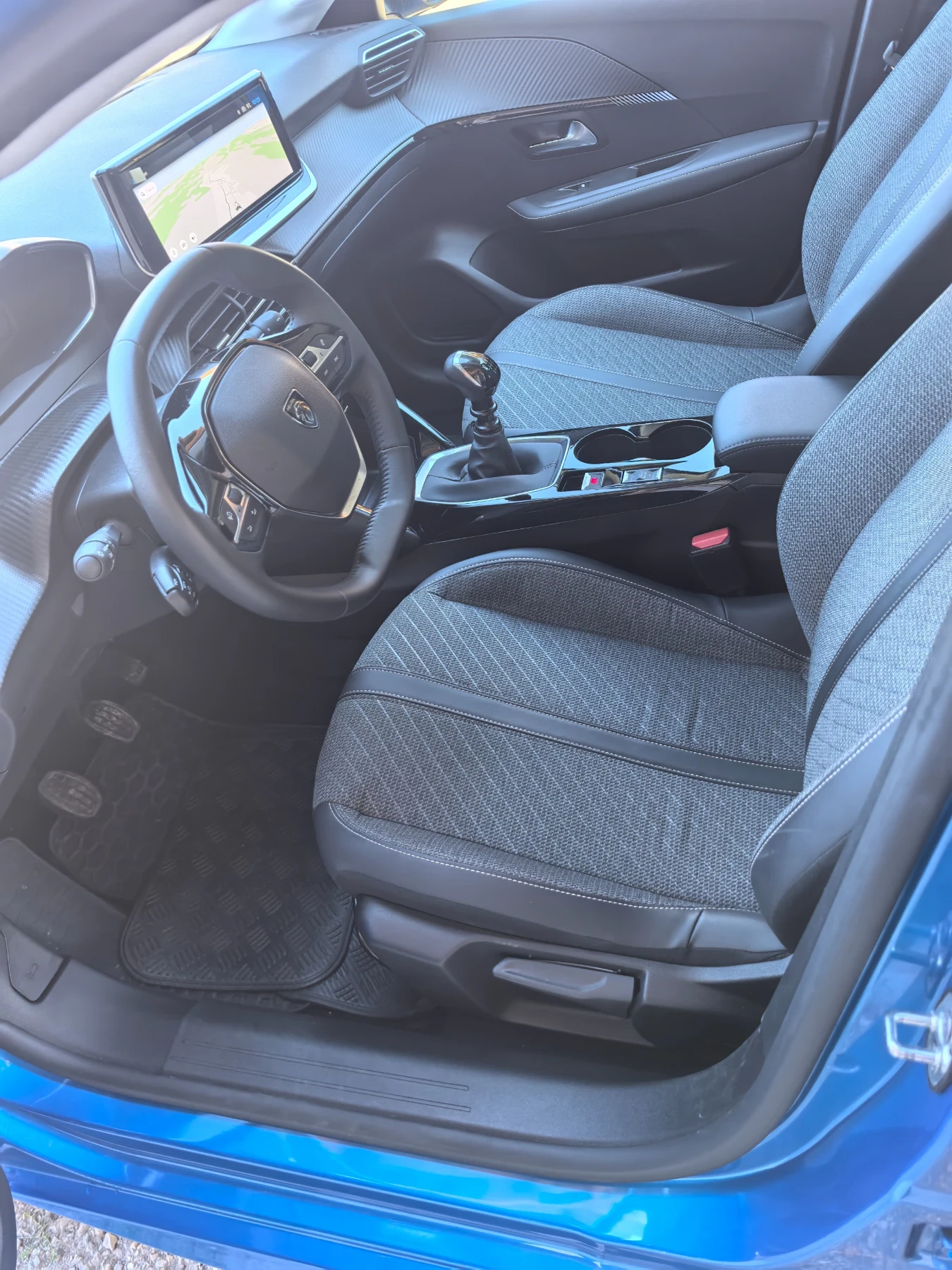 Peugeot 208 НОВА 10230км.ALLURE, снимка 8 - Автомобили и джипове - 56014628