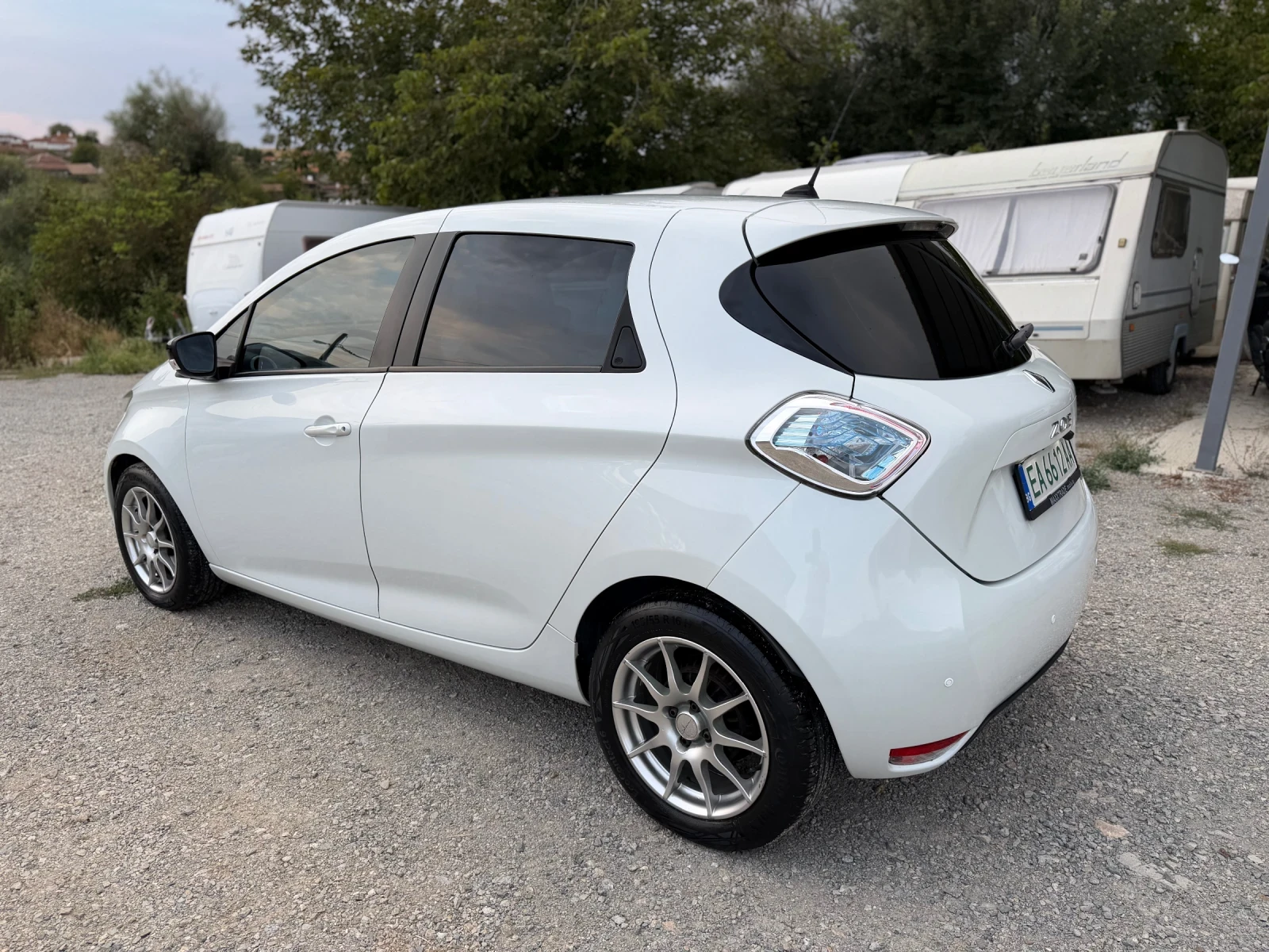Renault Zoe Zero emissions , снимка 3 - Автомобили и джипове - 56047269