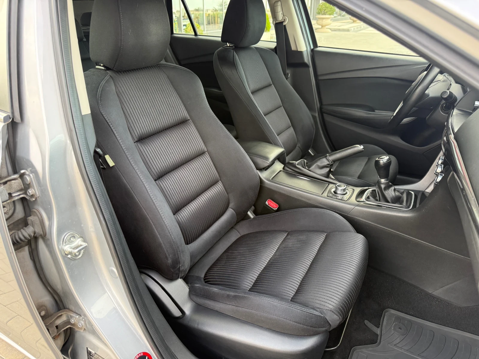 Mazda 6 2.0i SKYACTIV / NAVI / KEYLESS / FULL SERVICE, снимка 11 - Автомобили и джипове - 56316719