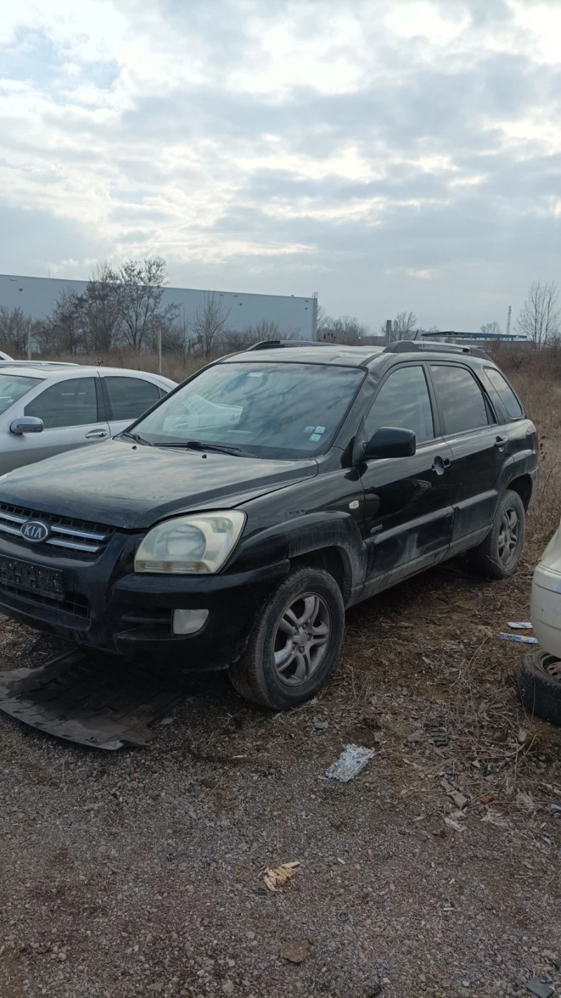 Kia Sportage 2.0D, снимка 3 - Автомобили и джипове - 49316279