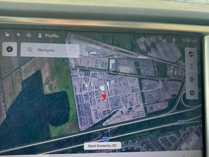 Tesla Model X * AWD * CARFAX * БЕЗ ПЪРВОНАЧАЛНА ВНОСКА, снимка 11 - Автомобили и джипове - 53305414