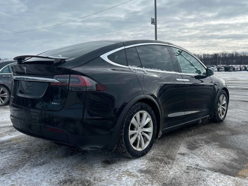 Tesla Model X * AWD * CARFAX * БЕЗ ПЪРВОНАЧАЛНА ВНОСКА, снимка 3 - Автомобили и джипове - 53305414