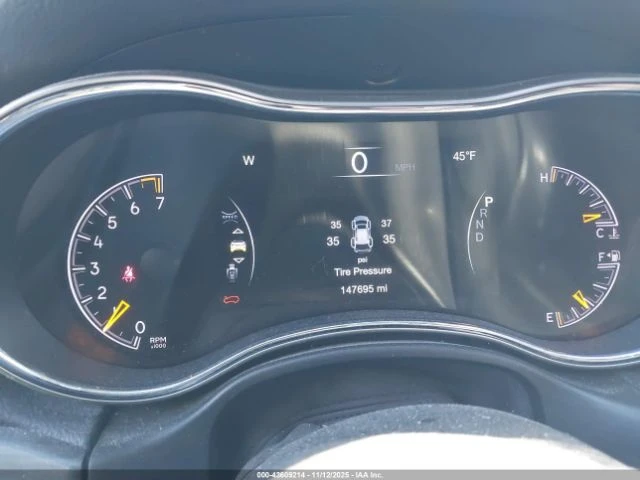 Jeep Grand cherokee 80TH ANNIVERSARY 4X4 3, 6 Дистроник Панорама Обдух, снимка 11 - Автомобили и джипове - 54323182