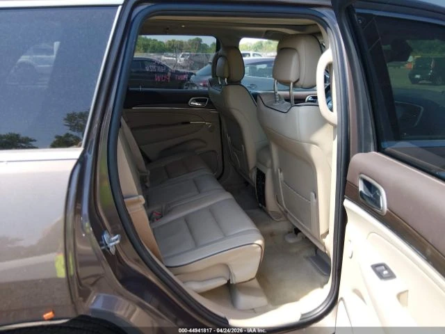 Jeep Grand cherokee OVERLAND , снимка 8 - Автомобили и джипове - 55364107