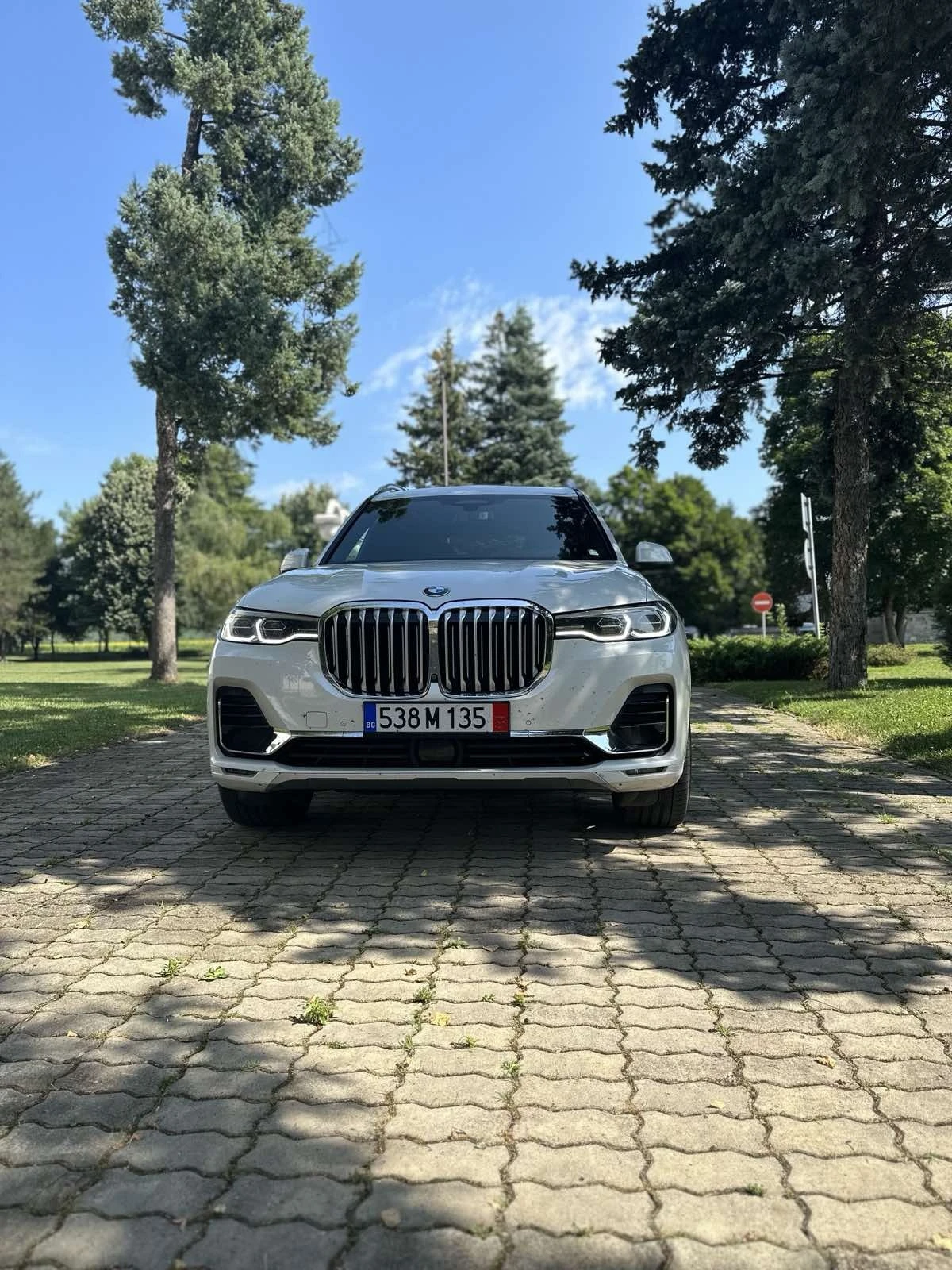 BMW X7  - изображение 2