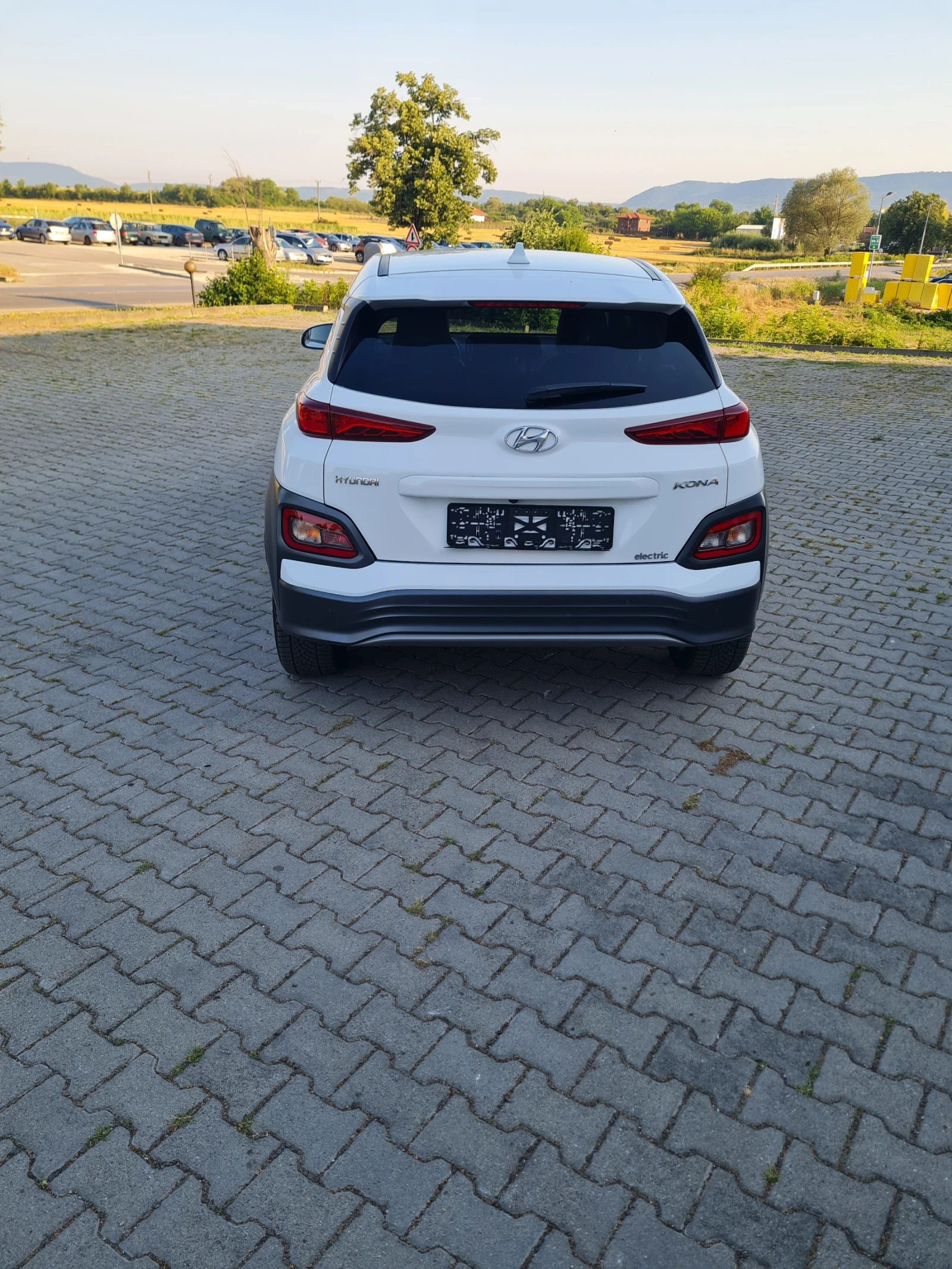 Hyundai Kona 64 KWh Premium  - изображение 2