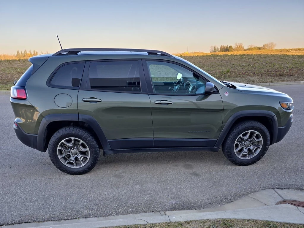 Jeep Cherokee * Trailhawk Elite * CARFAX * БЕЗ ПЪРВОНАЧАЛНА ВНОС - изображение 3