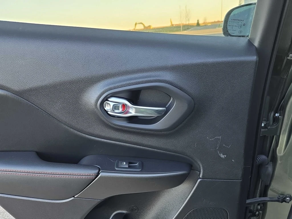 Jeep Cherokee * Trailhawk Elite * CARFAX *    | Mobile.bg   11