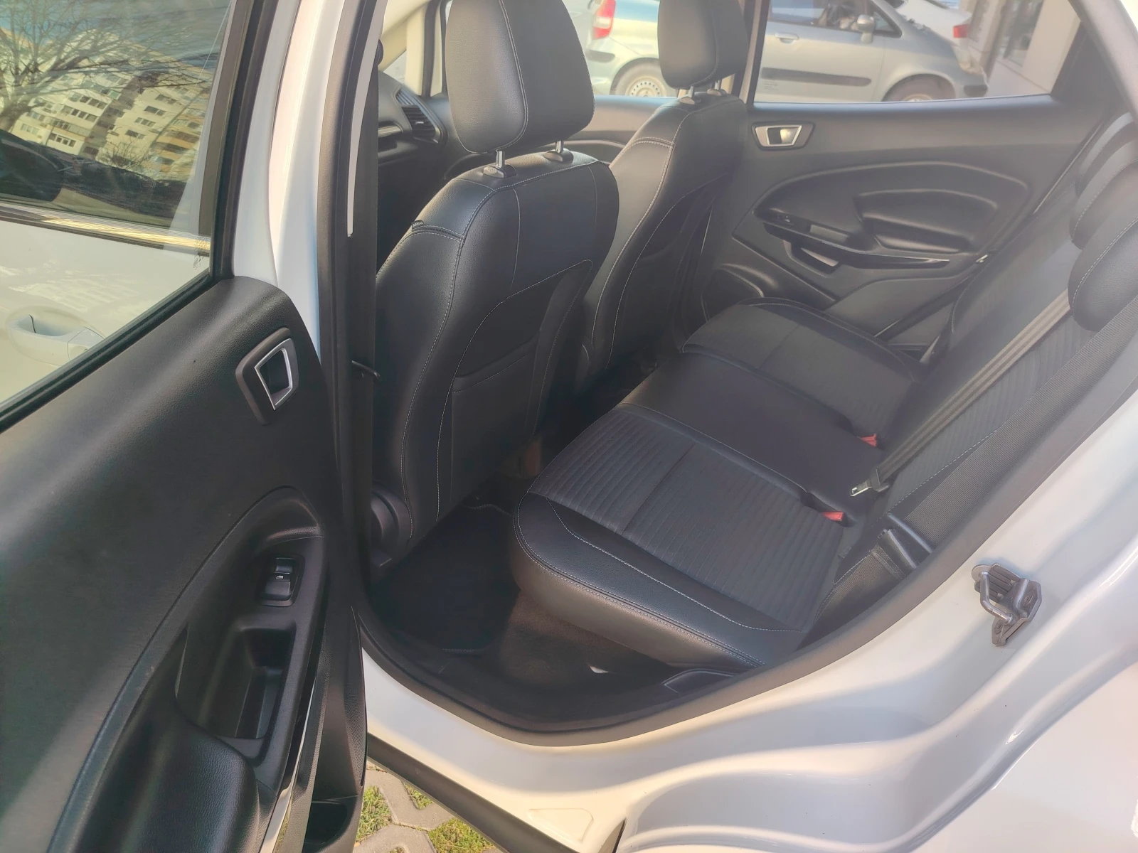 Ford EcoSport      �������� | Mobile.bg � ����������� 10